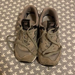 New Balance 574, grey and black, size 7